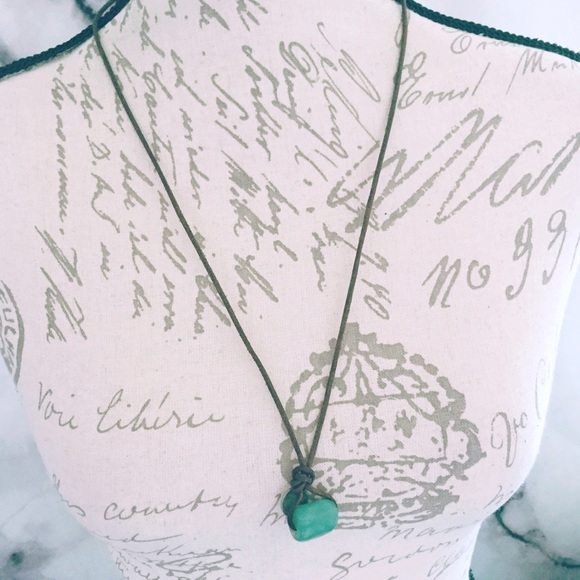 Jewelry - Green Stone Boho Necklace Brown